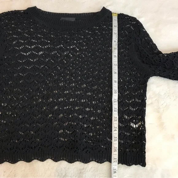 Miou Muse Black Middle of the Night Crochet Cropped Top size Medium - Picture 6 of 7